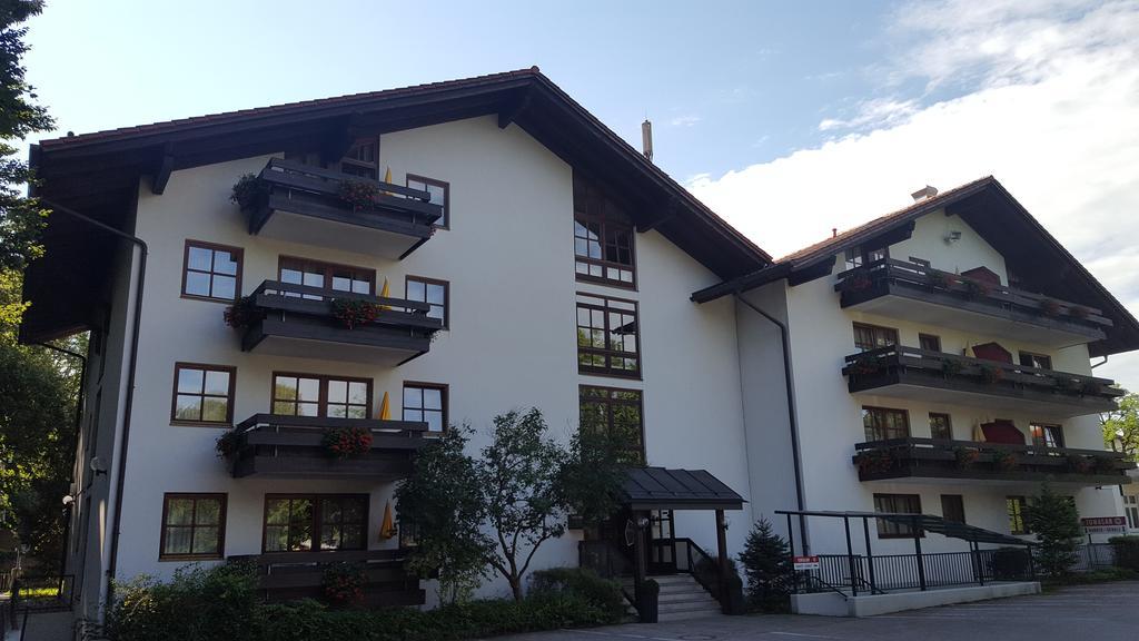 Appartment-Hotel-Hoelzl Grünwald Exterior foto