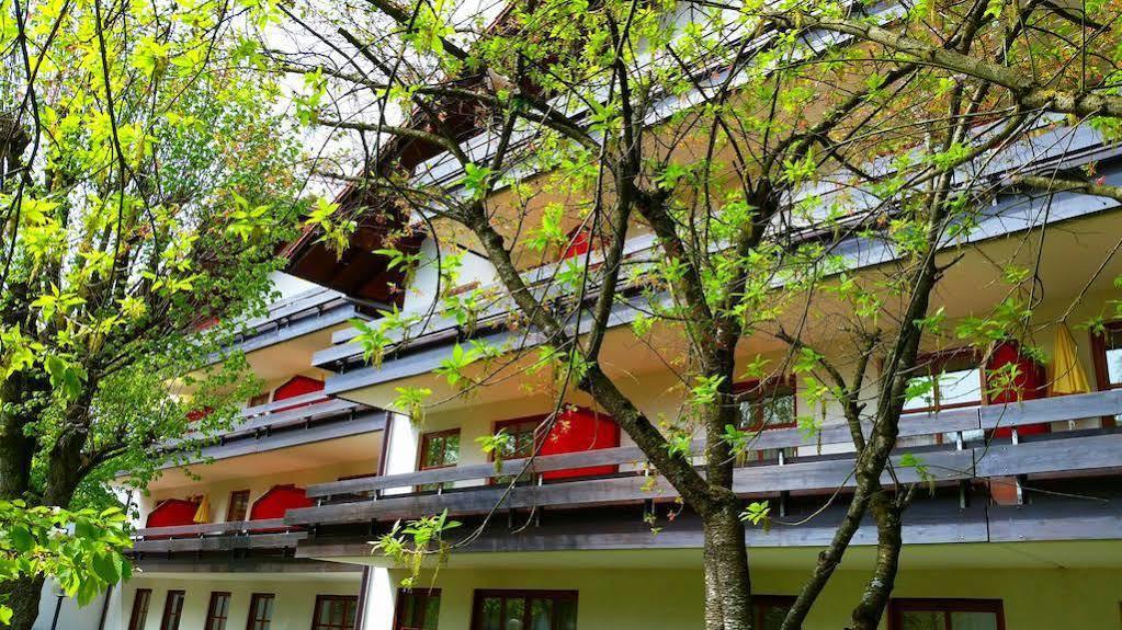 Appartment-Hotel-Hoelzl Grünwald Exterior foto